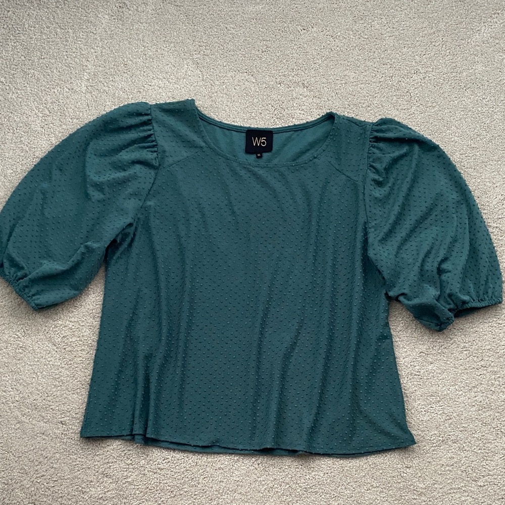 W5 green short sleeve top
